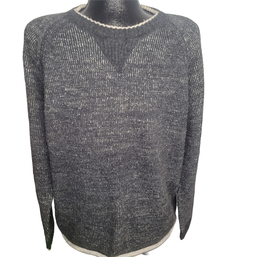 Nevada Men's Vintage 90's Dark Gray And Cream Wool Blend Crew Neck Sweater L